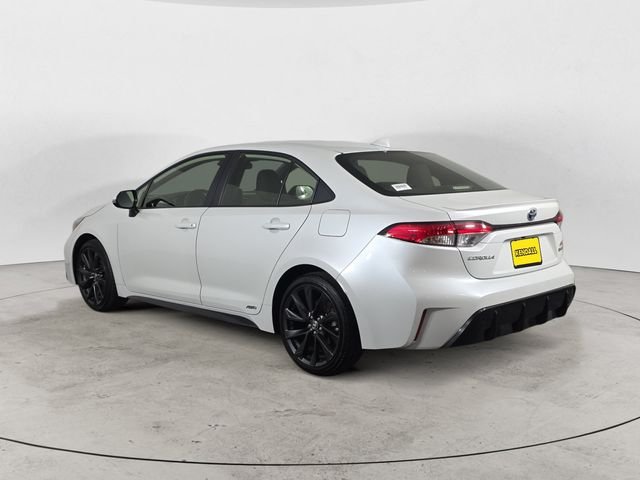 Used 2024 Pearl Toyota SE image 7