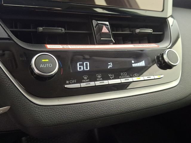 Used 2025  Toyota LE image 18