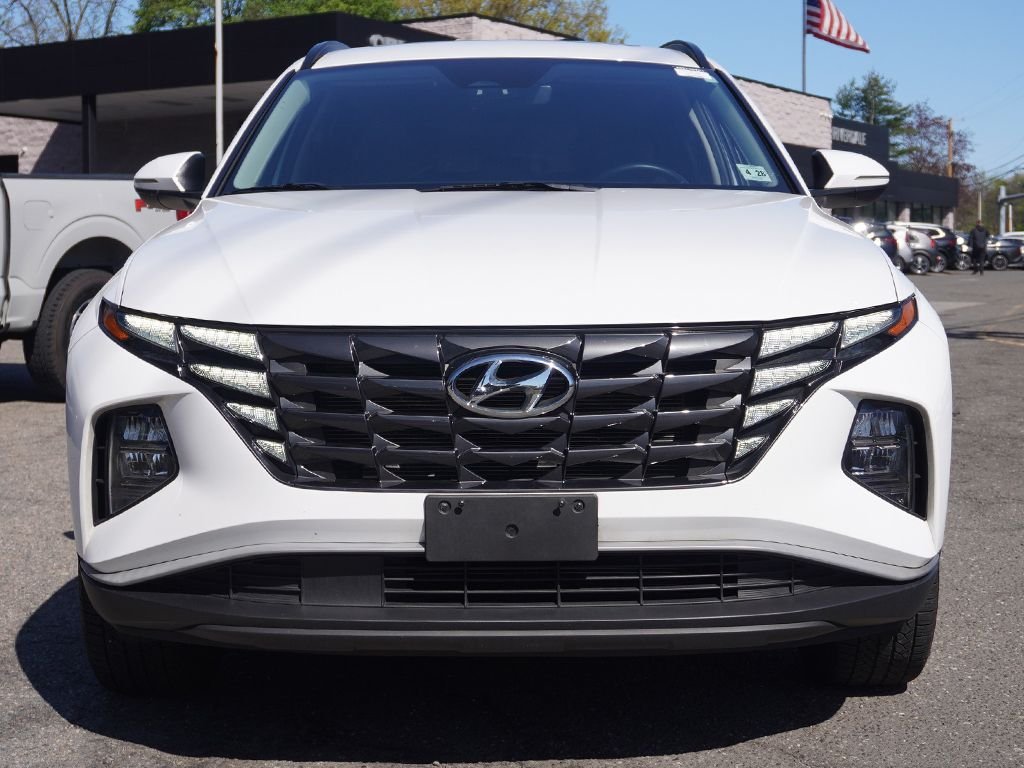 Used 2023 White Hyundai SEL image 12