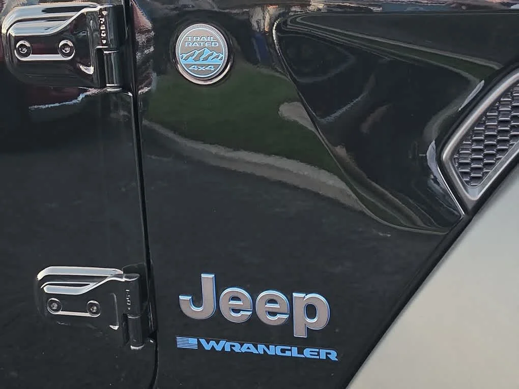 Certified Used 2025 Black Jeep Willys 4xe image 8