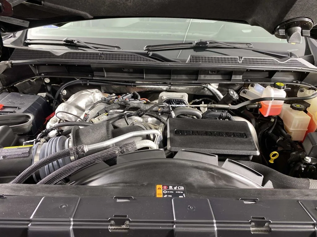 Used 2024 Black GMC AT4 image 31