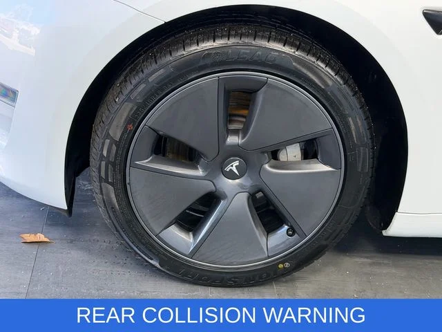Used 2023 White Tesla Base image 4
