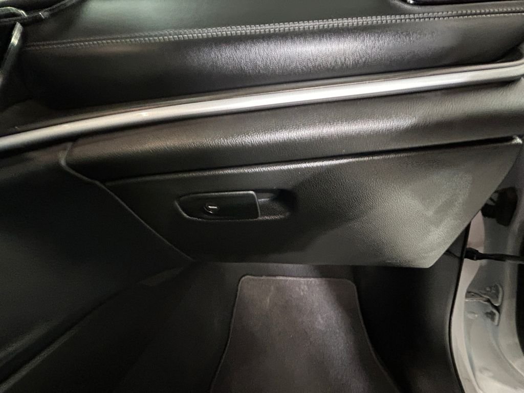 Used 2026 White Jeep Limited image 24