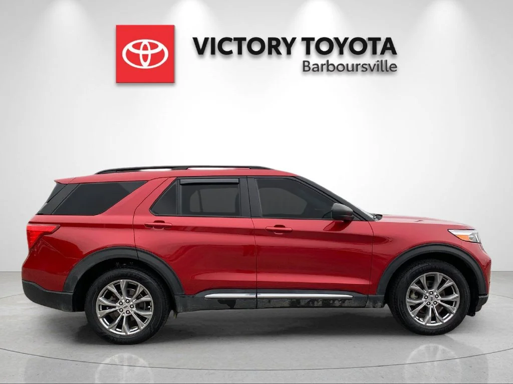 Used 2022 Red Ford XLT image 6