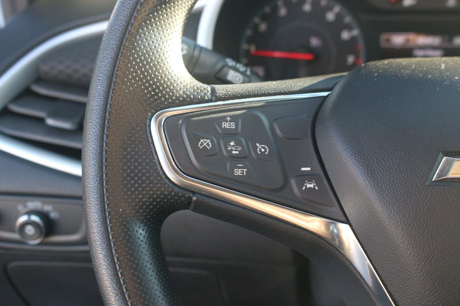 Used 2024 Summit White Chevrolet 1LT image 20