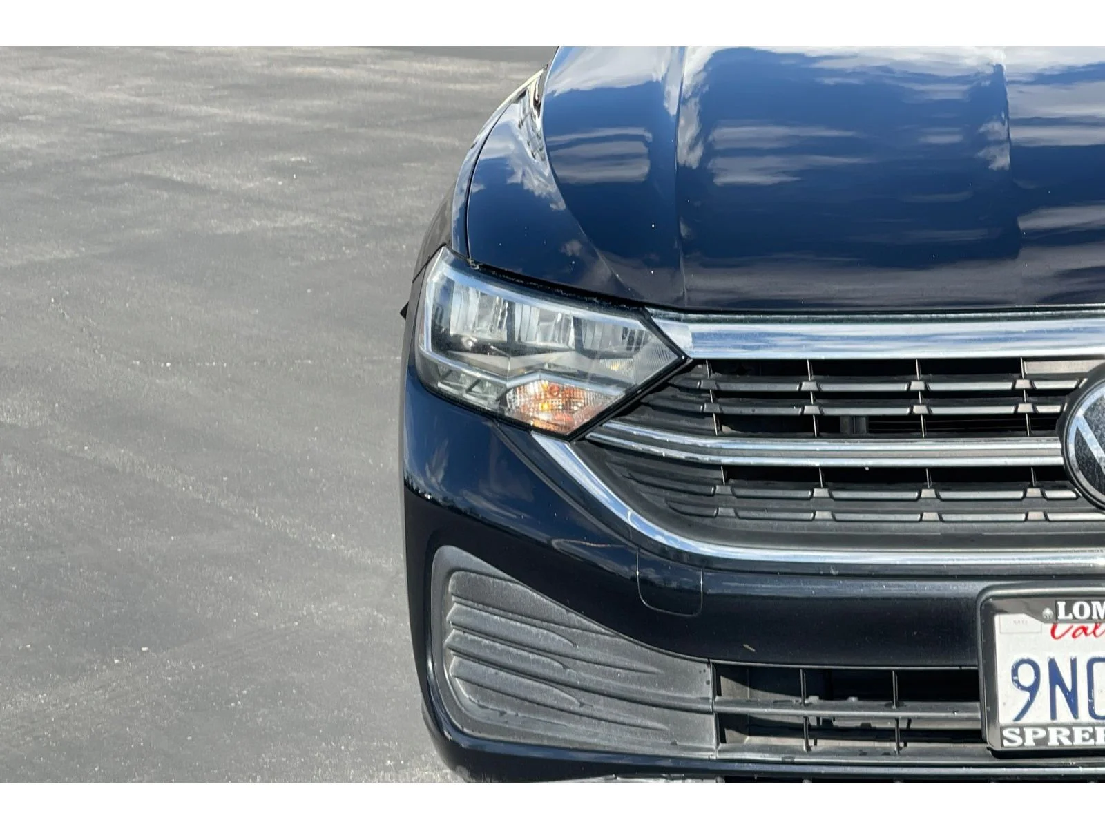 Used 2023 Deep Black Pearl Volkswagen SE image 18