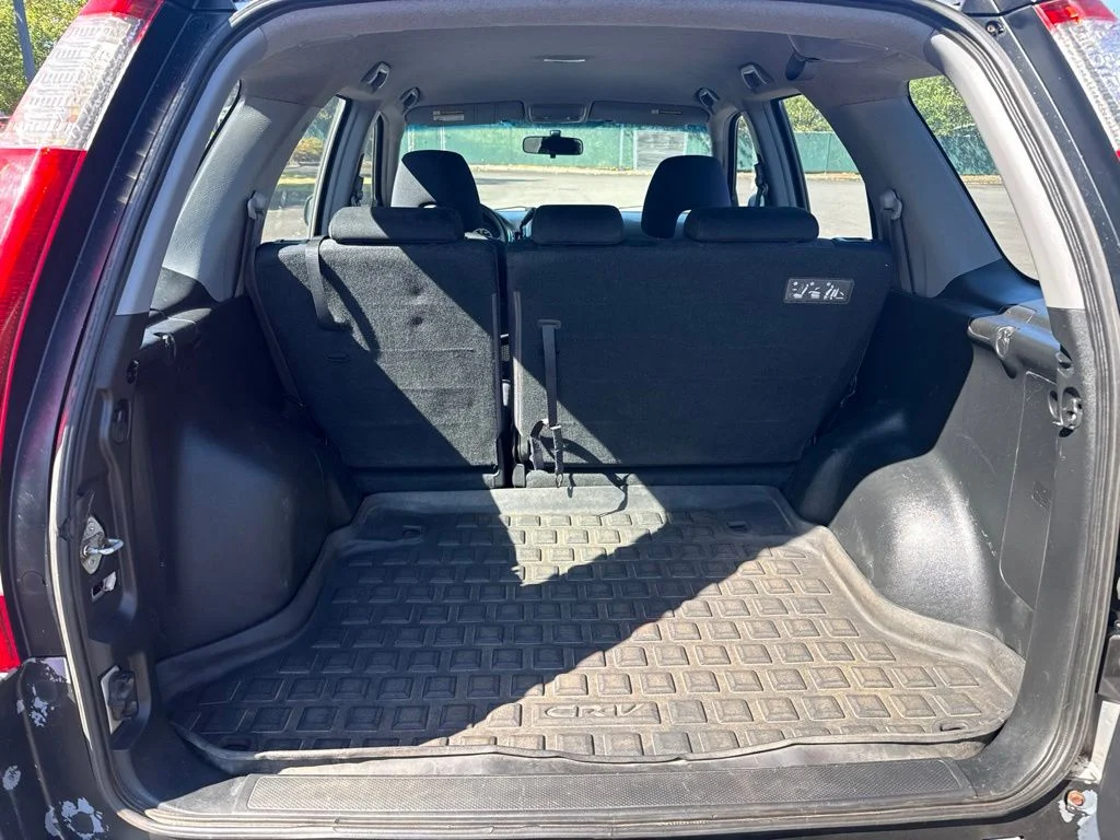 Used 2006 Alabaster Silver Metallic Honda LX image 18