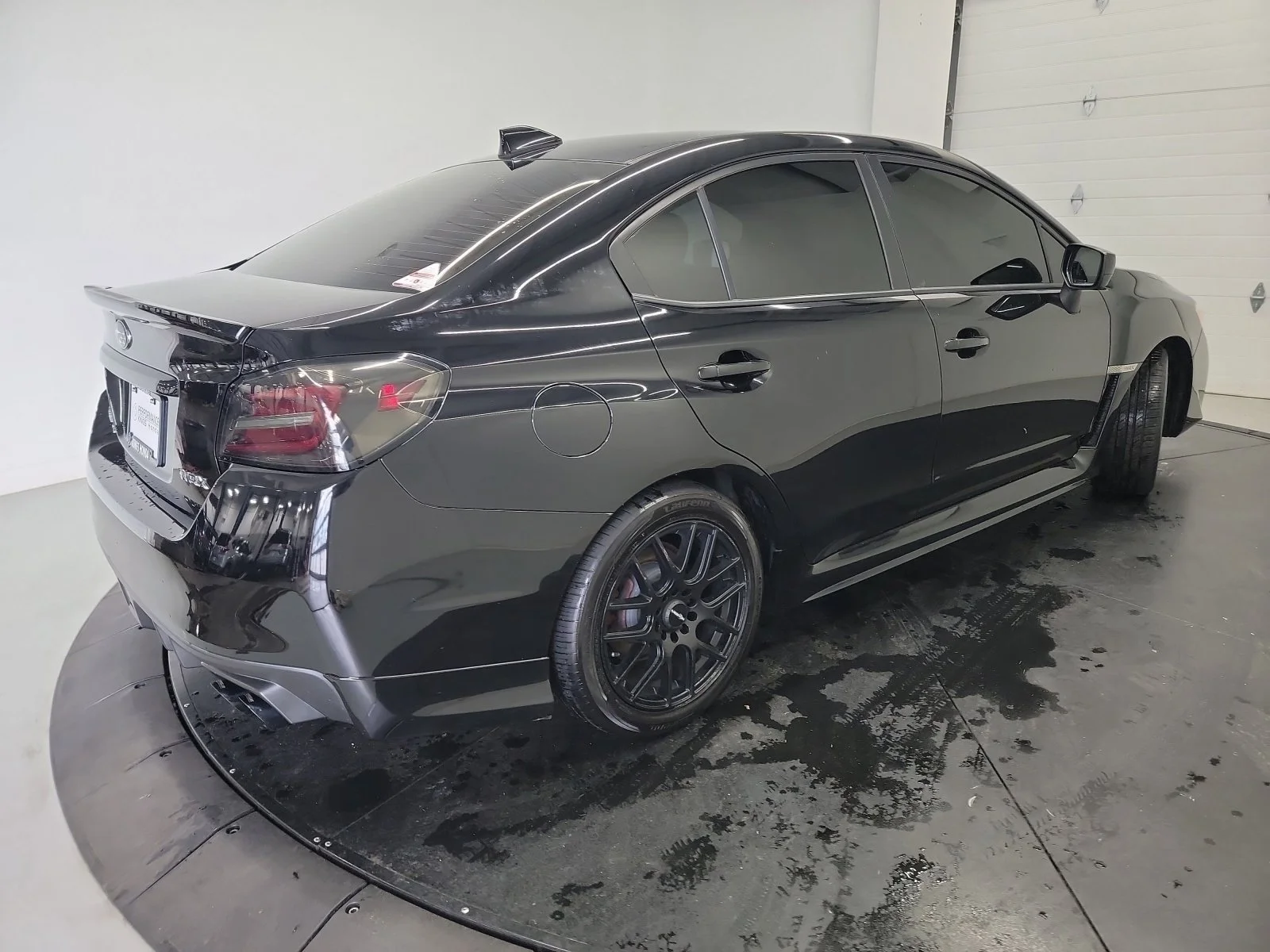 Used 2016 Crystal Black Silica Subaru Base image 8