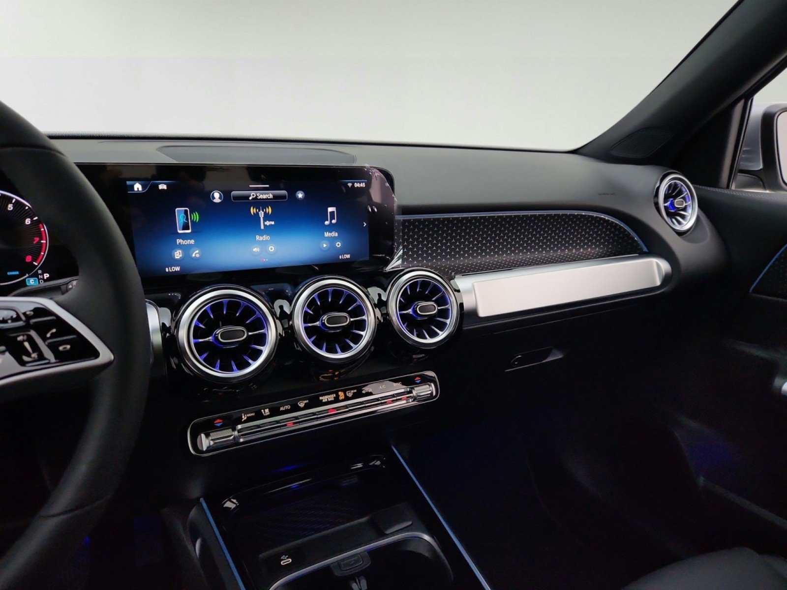 New 2026 Cirrus Silver Metallic Mercedes-Benz GLB 250 SUV image 47