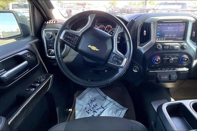 Used 2021 Gray Chevrolet LT image 5