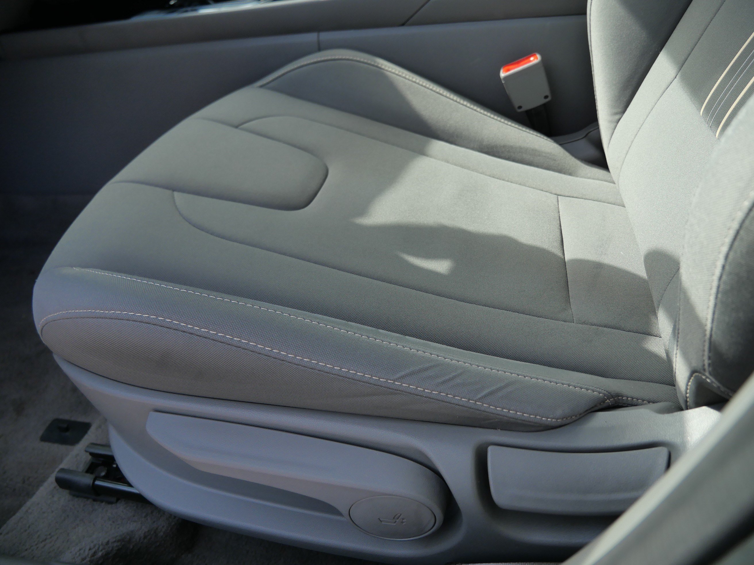 Used 2025 Ultimate Red Hyundai SEL Convenience image 20