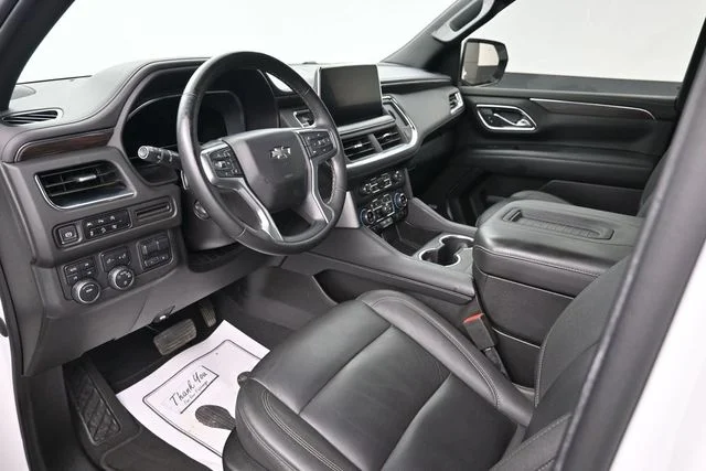 Used 2023 White Chevrolet Z71 image 14