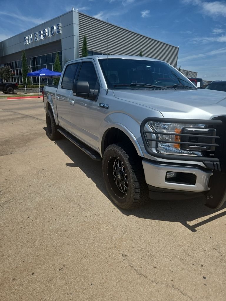 Used 2018 Ingot Silver Ford XLT image 1