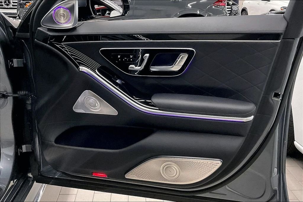 2025 Mercedes-Benz S-Class S 580 - Photo 16