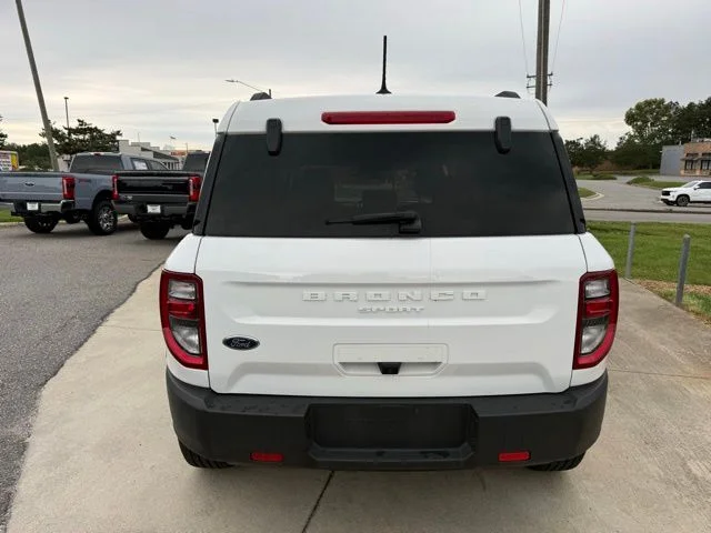 Used 2024 White Ford Big Bend image 9