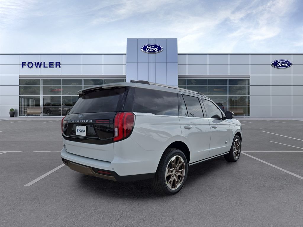 Used 2026 Oxford White Clearcoat Ford King Ranch image 5