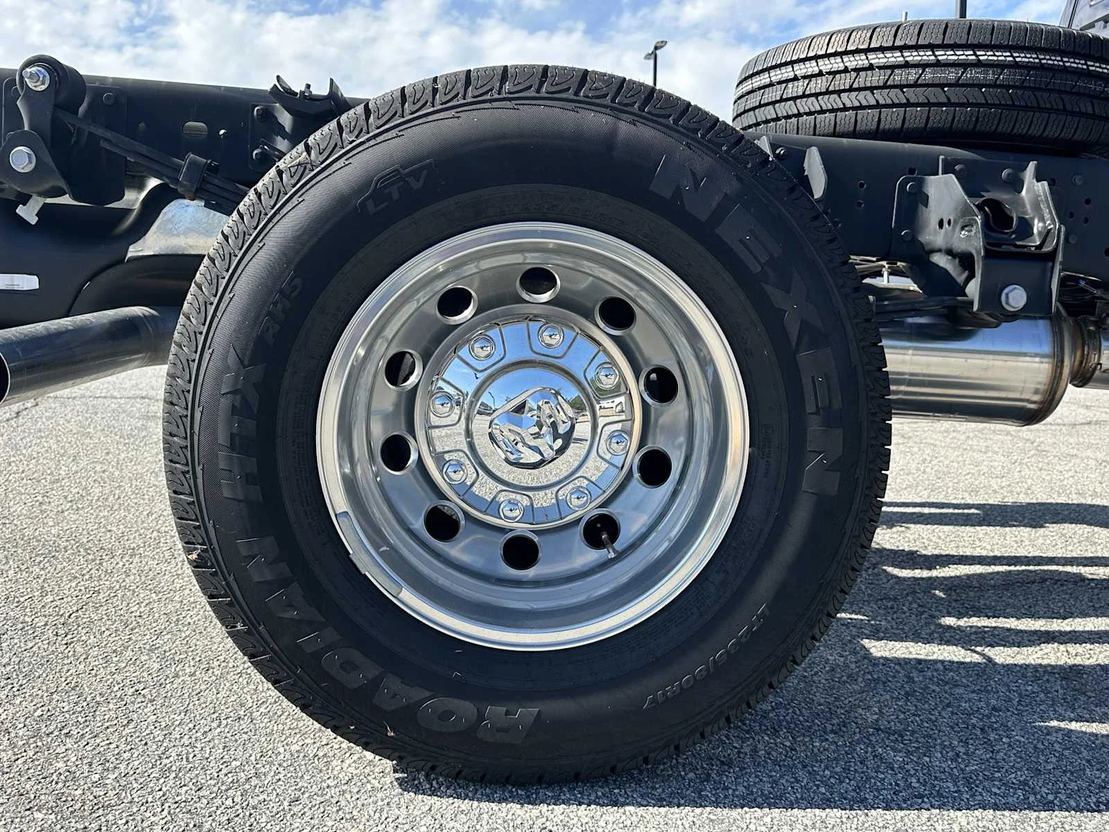 2026 RAM 3500 Chassis Tradesman - Photo 17