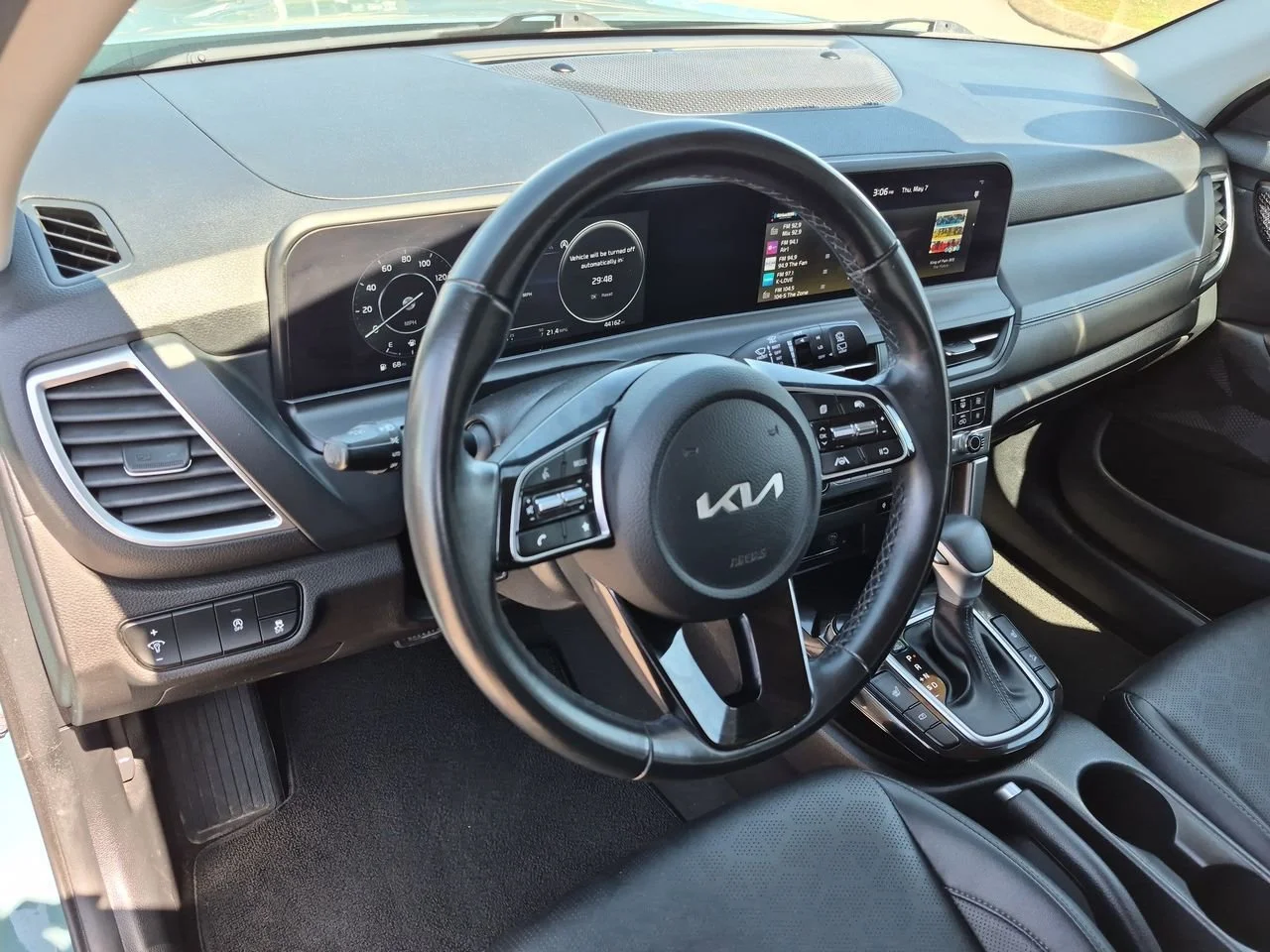 Used 2024 Green Kia EX image 10