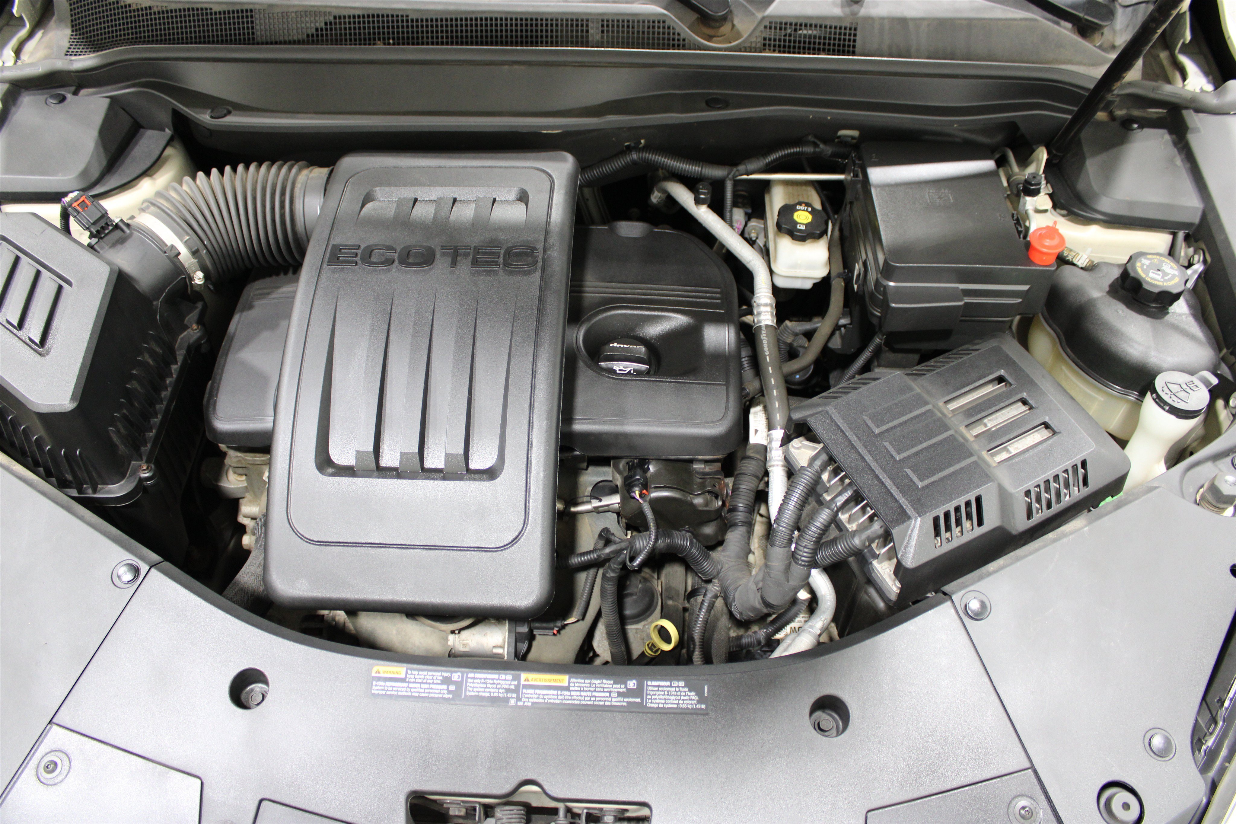 Used 2015 Champagne Silver Metallic Chevrolet LT image 41