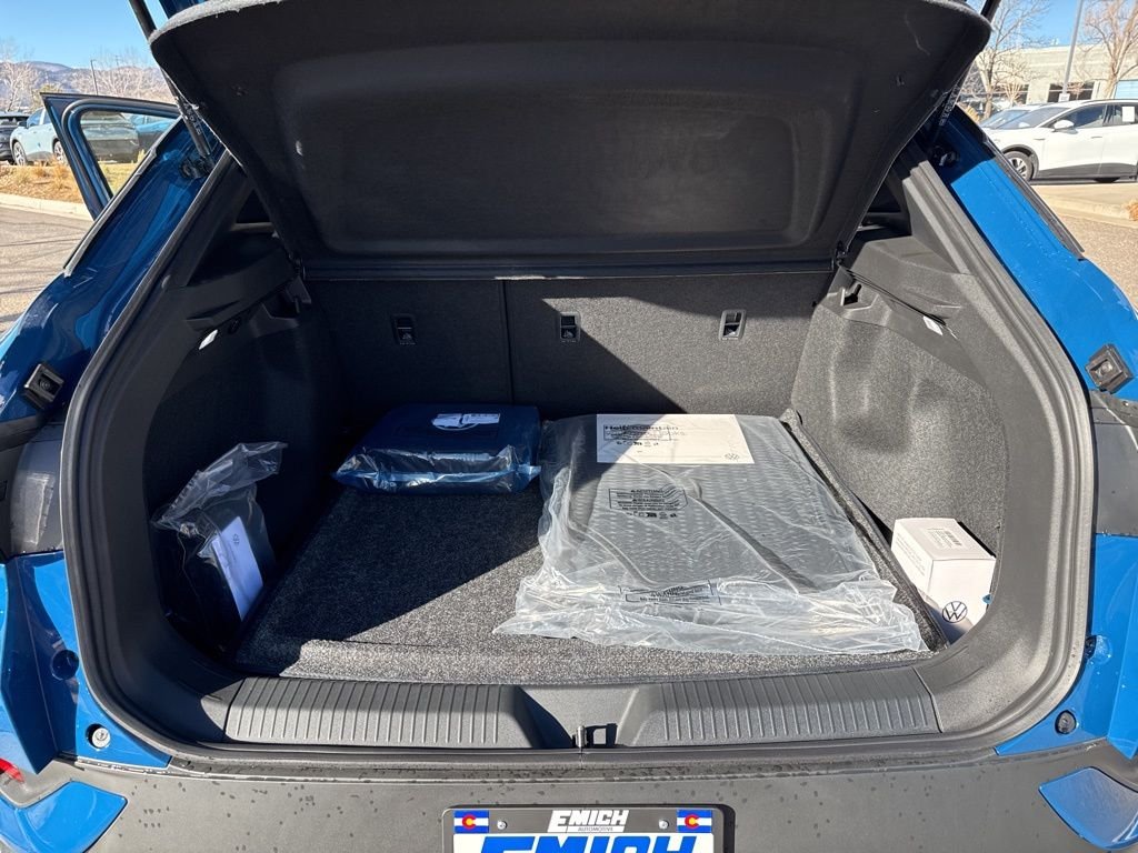 New 2026 Mountain Lake Blue Metallic Volkswagen Pro image 25
