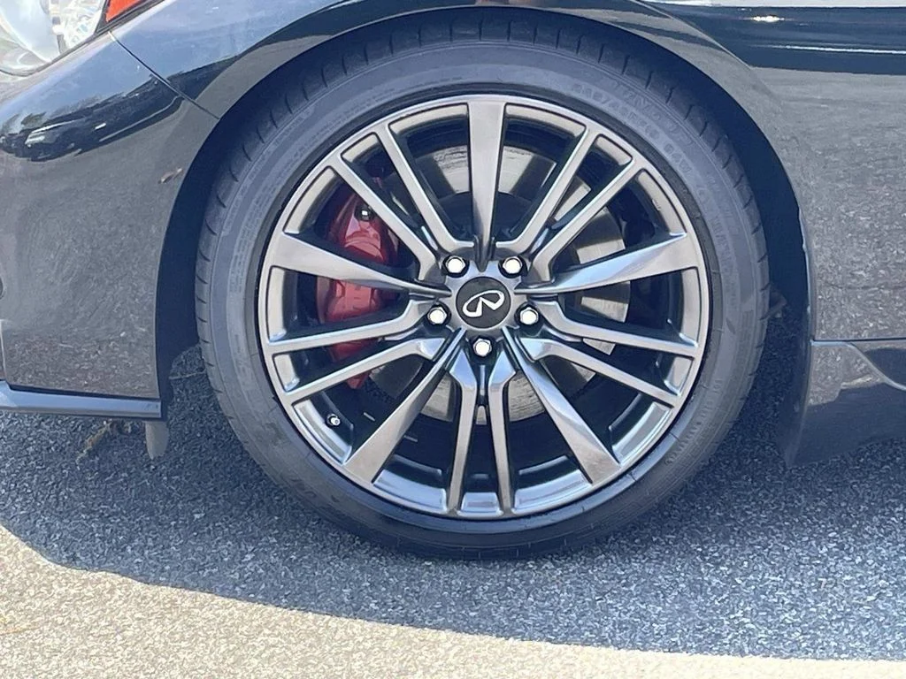 Used 2023 Black INFINITI Red Sport 400 image 7