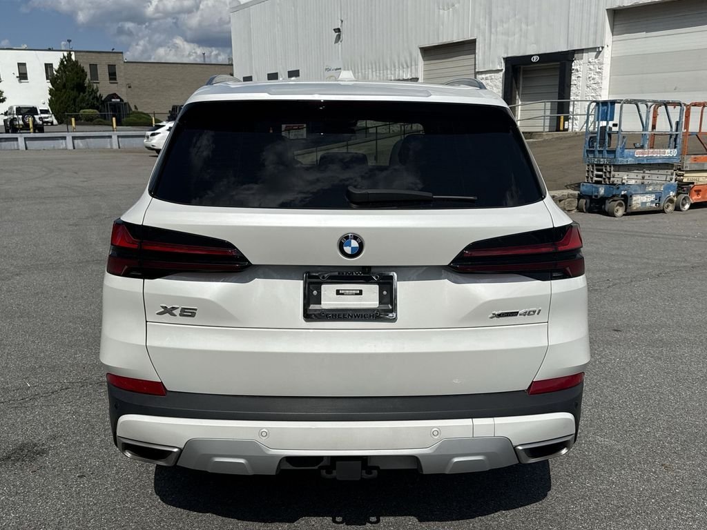 Certified Used 2024 White Metallic BMW xDrive40i image 22