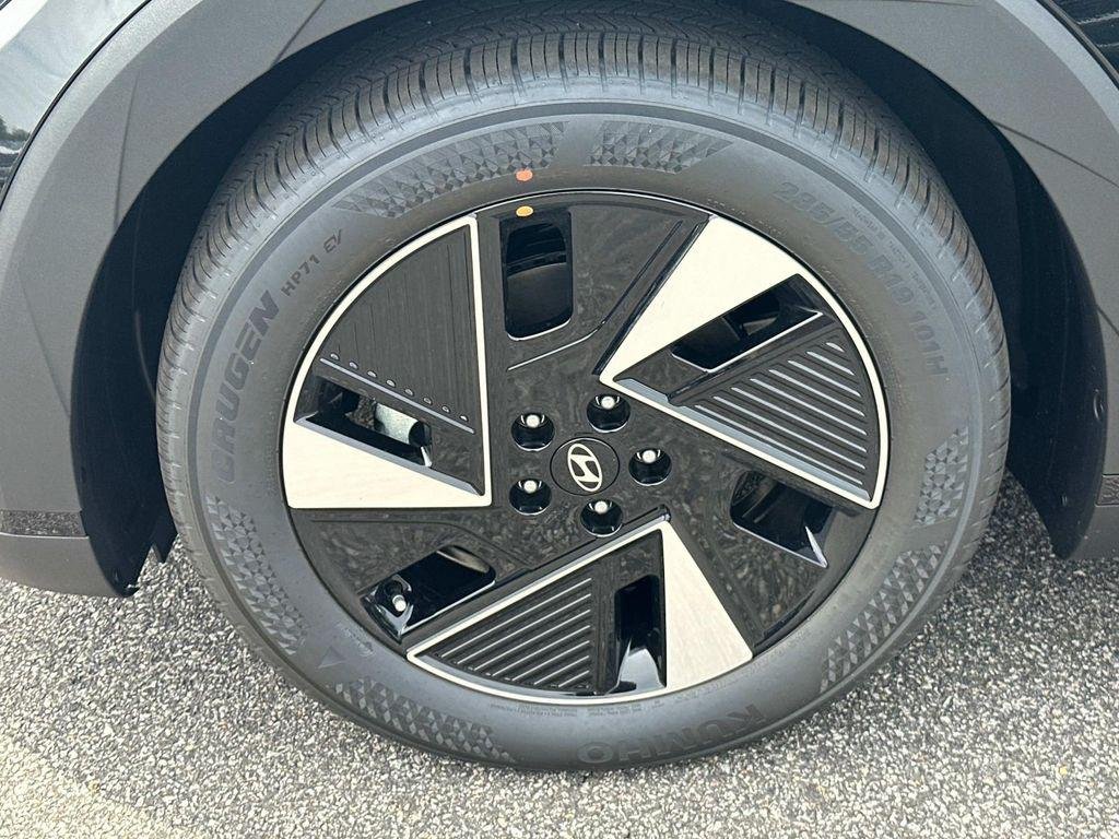2025 Hyundai IONIQ 5 SE - Photo 18