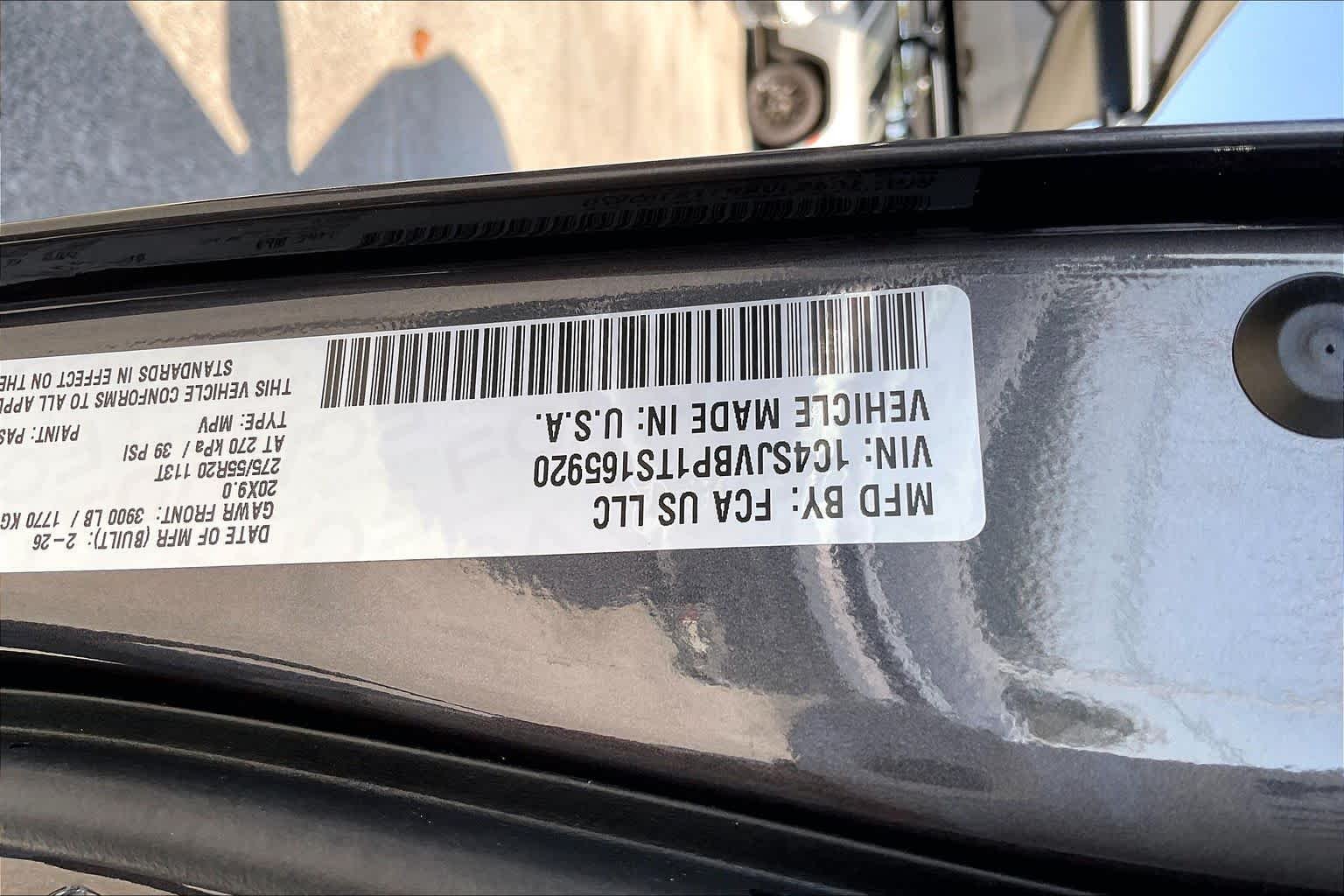 New 2026 Baltic-Gray Metallic Clear-Coat Exterior Paint Jeep Limited Altitude image 18
