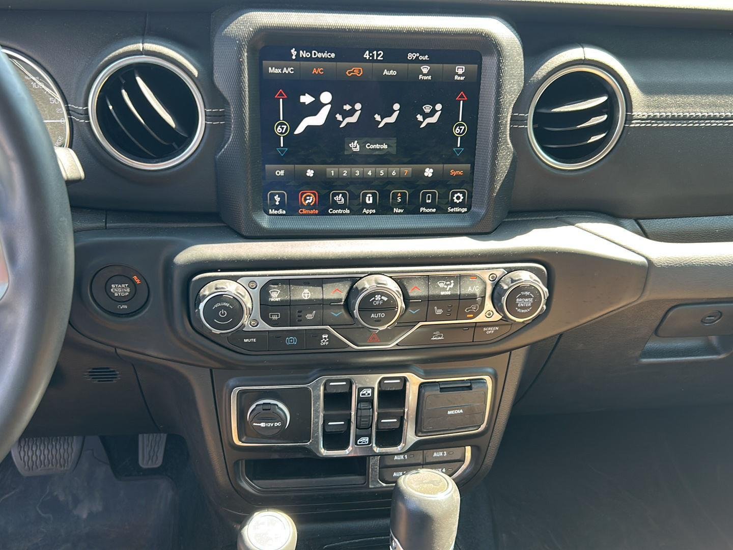 Used 2023 Earl Clearcoat Jeep Sahara image 13