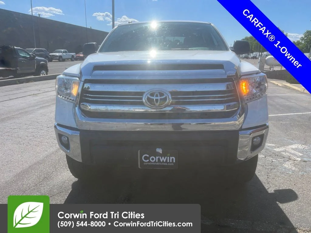 Used 2017 Silver Toyota SR5 image 3