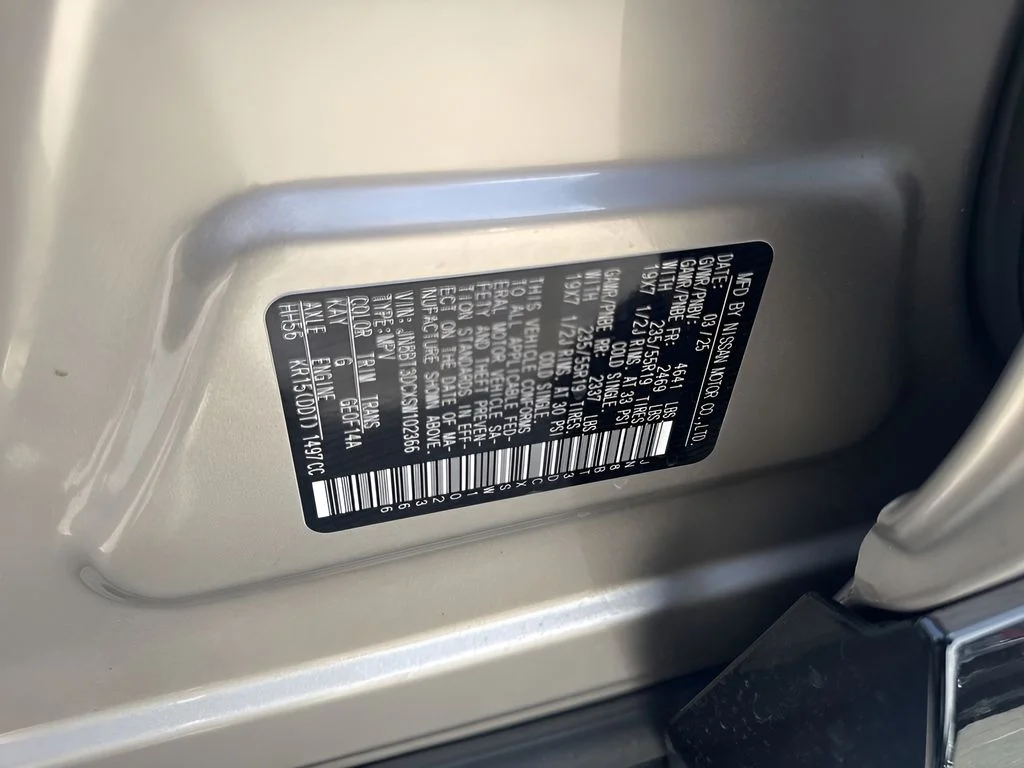 Used 2025 Gold Nissan Platinum image 10
