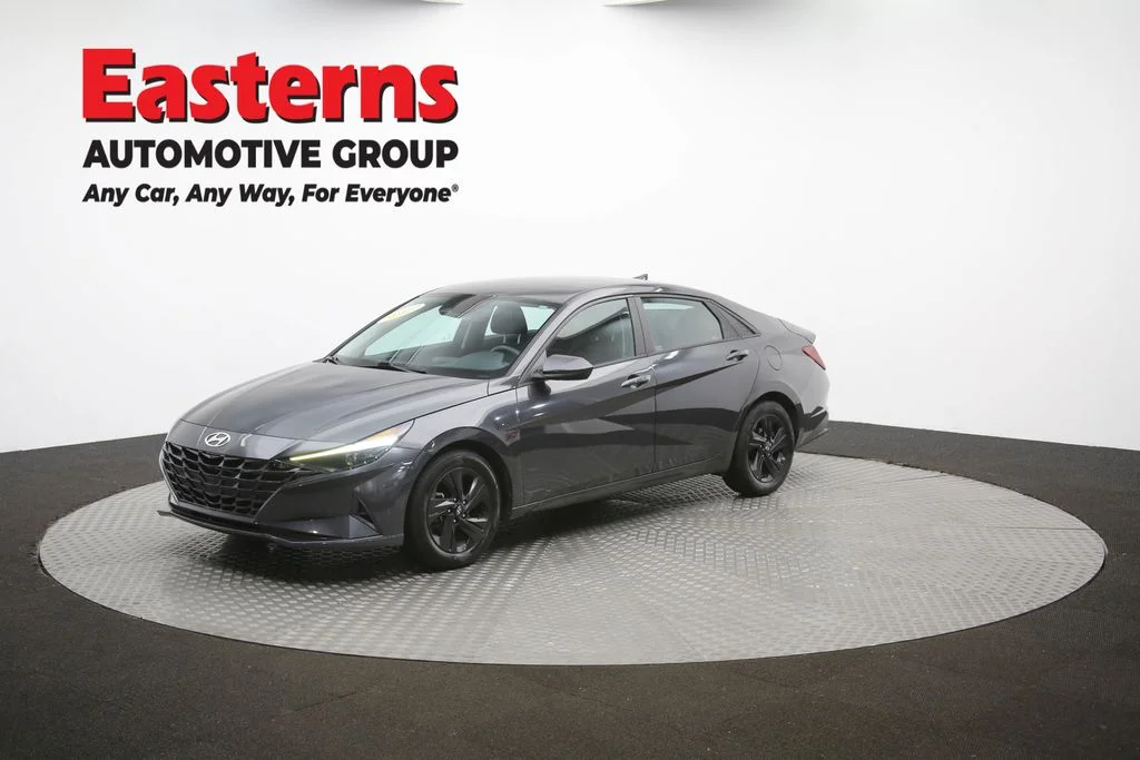 Used 2021 Gray Hyundai SEL image 55