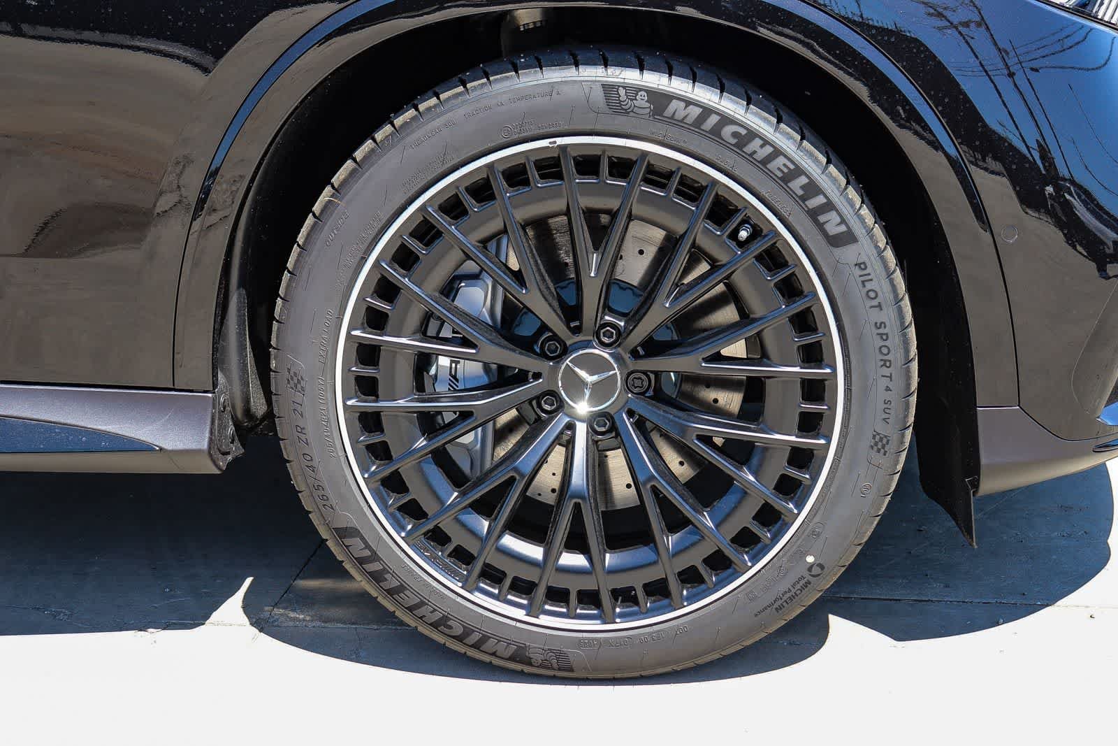 New 2026 Obsidian Black Metallic Mercedes-Benz AMG® GLC 43 image 9