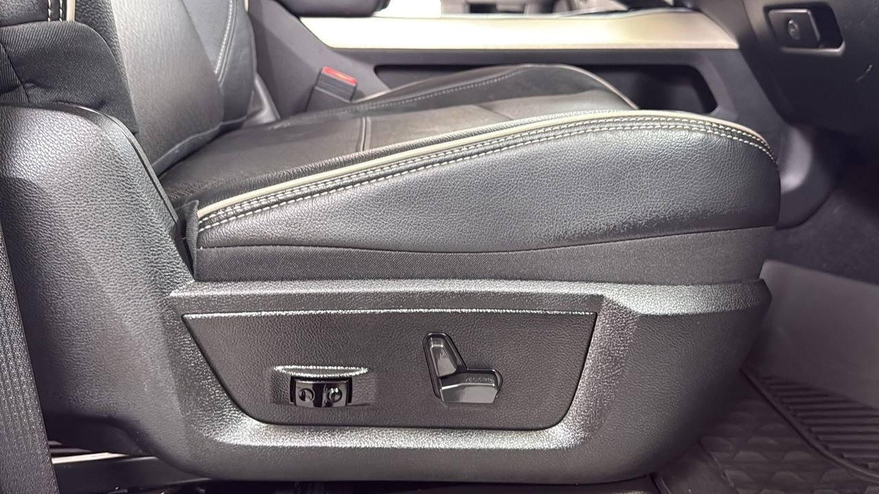 Used 2021 White Ram Laramie image 20
