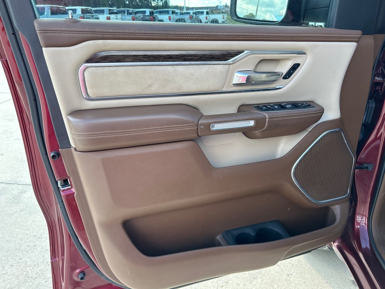 Used 2019 Red Ram Laramie image 11