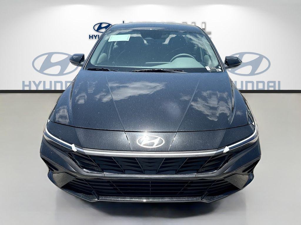 New 2026 Abyss Black Hyundai SEL Sport image 2