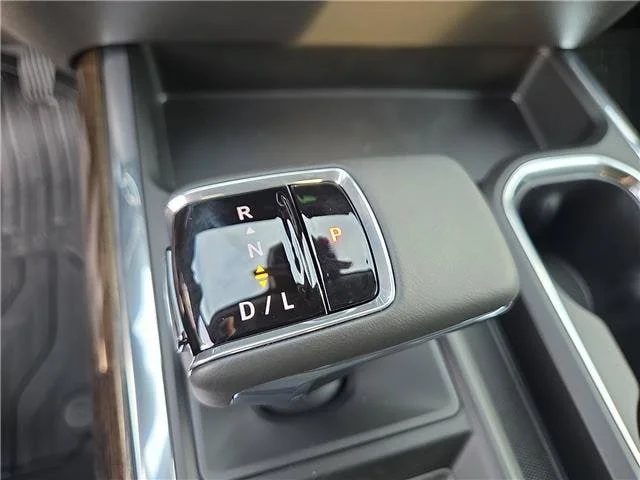 New 2026 Onyx Black GMC Elevation image 17
