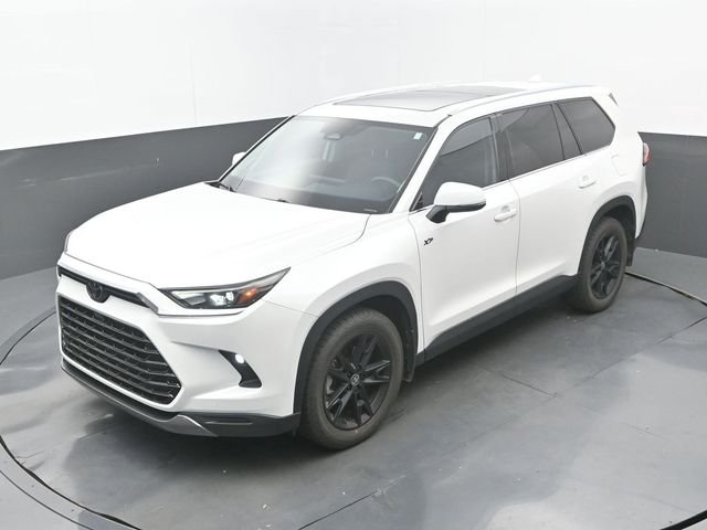 Used 2024 Wind Chill Pearl Toyota Limited image 16