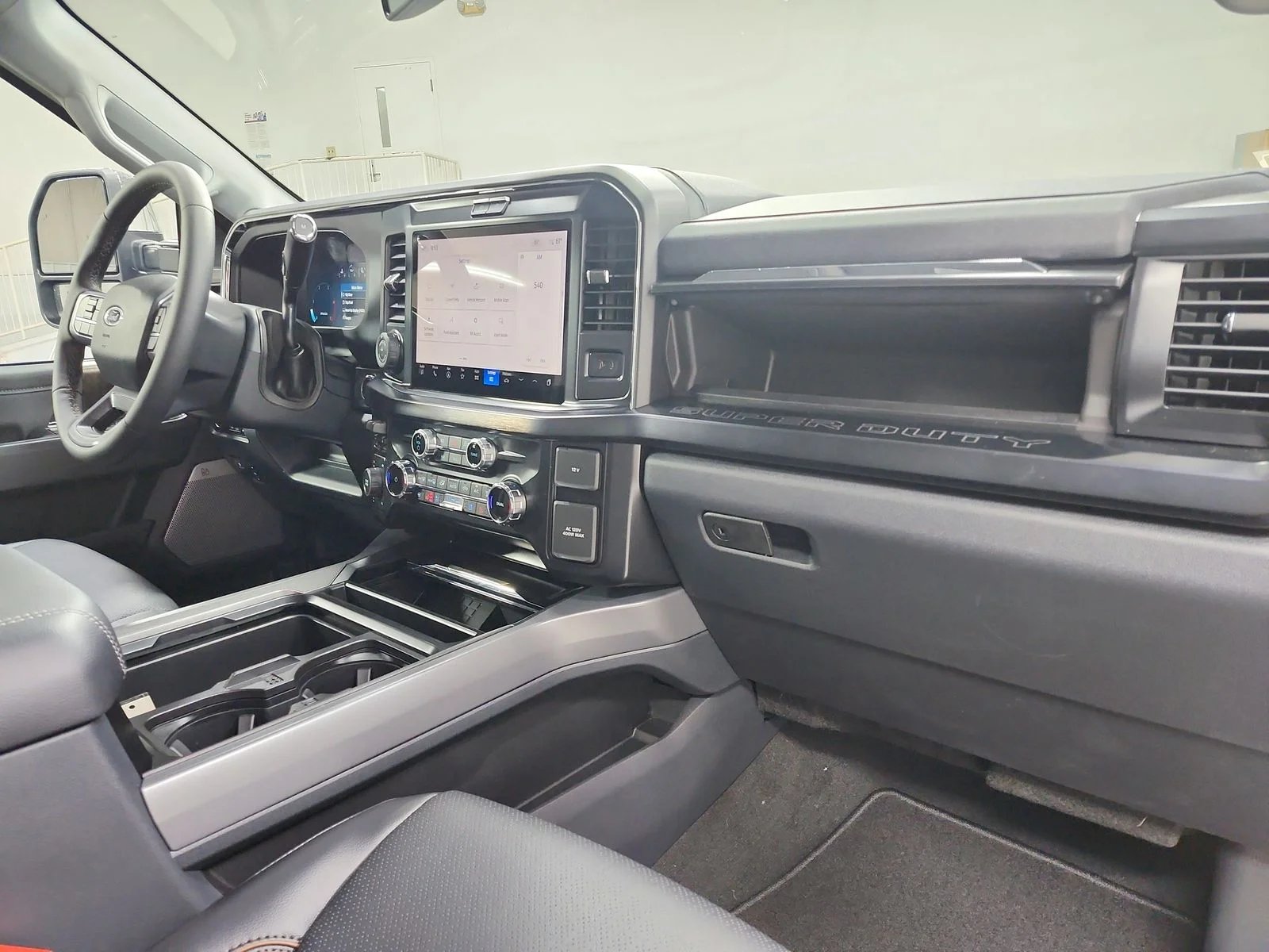 New 2026 Carbonized Gray Metallic Ford F-250® Lariat® image 41