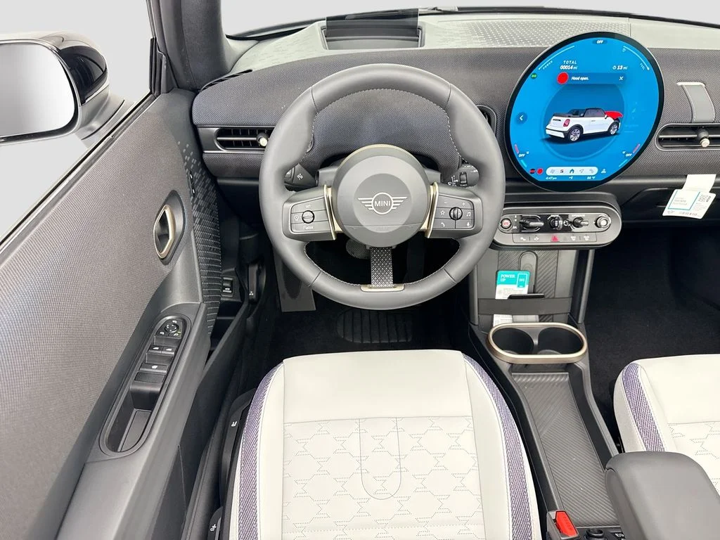 New 2026 Nanuq White Metallic MINI Signature Plus image 18