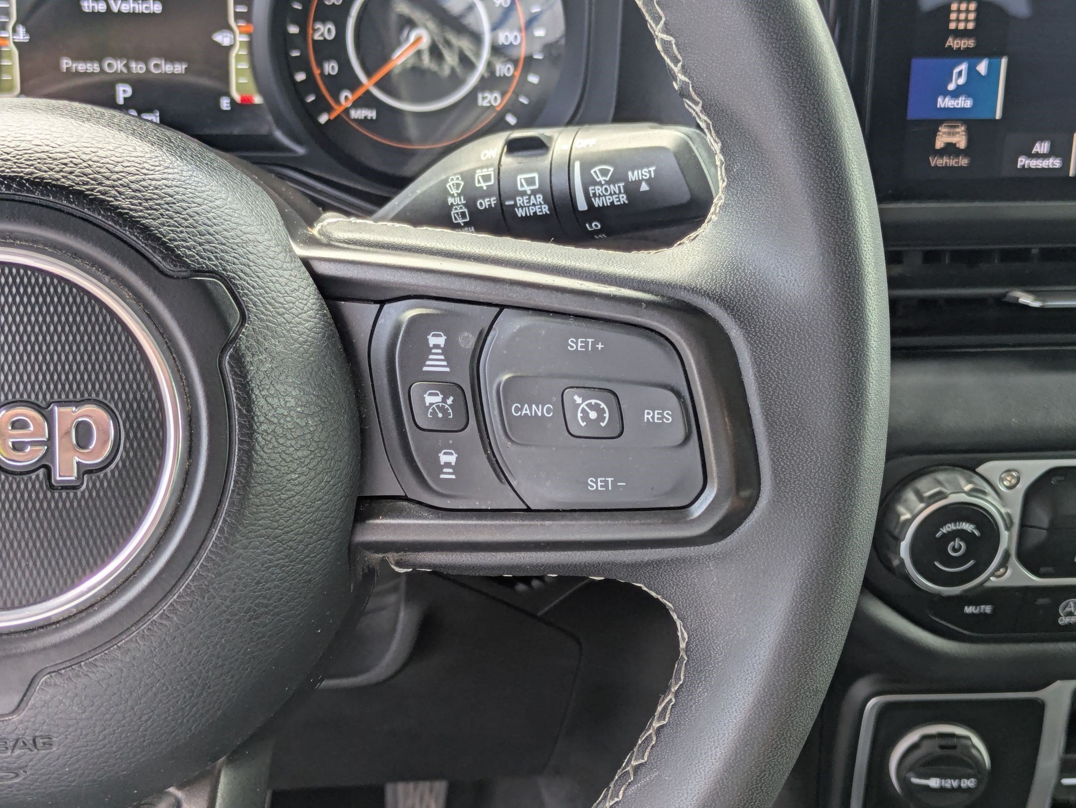 2025 Jeep Wrangler 4-Door Rubicon - Photo 19