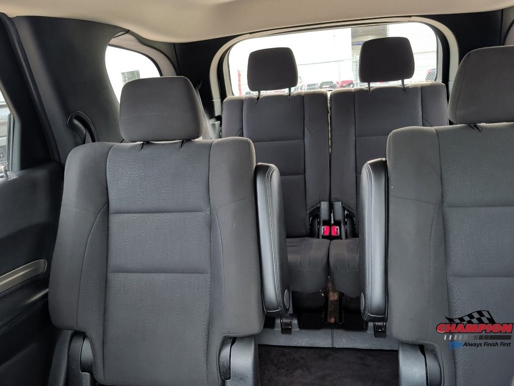 Used 2017 White Dodge SXT image 29