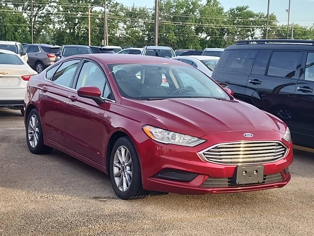 2017 Ford Fusion SE FWD's photo