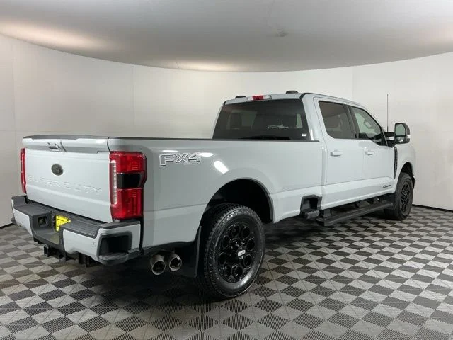 Certified Used 2025 White Ford Lariat image 4