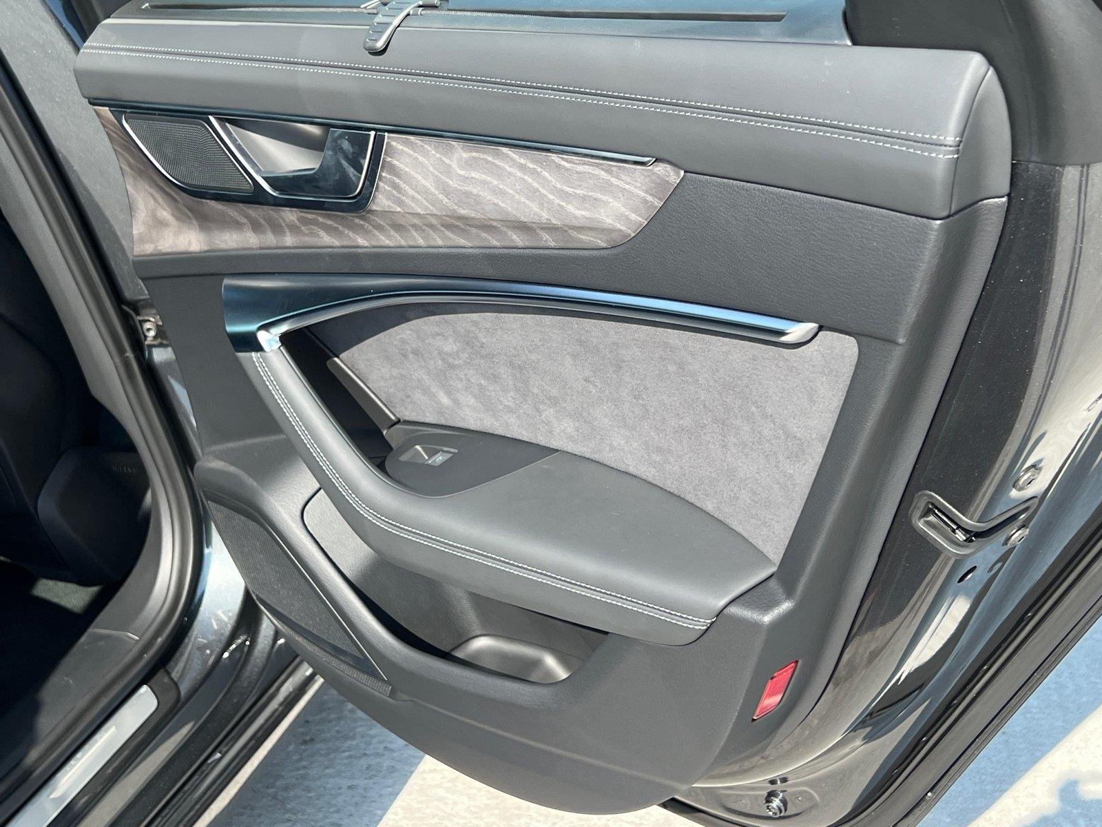 Used 2025 Daytona Gray Pearl Effect Audi Prestige image 16