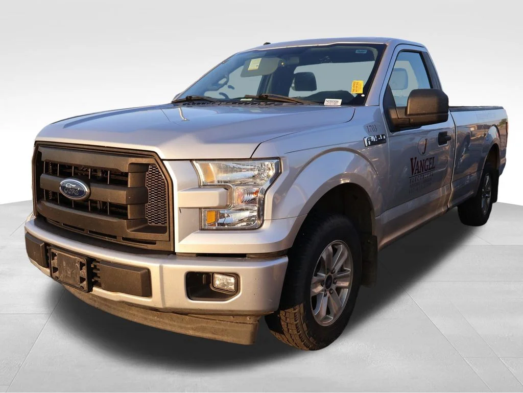 Used 2017 Silver Ford XL image 7