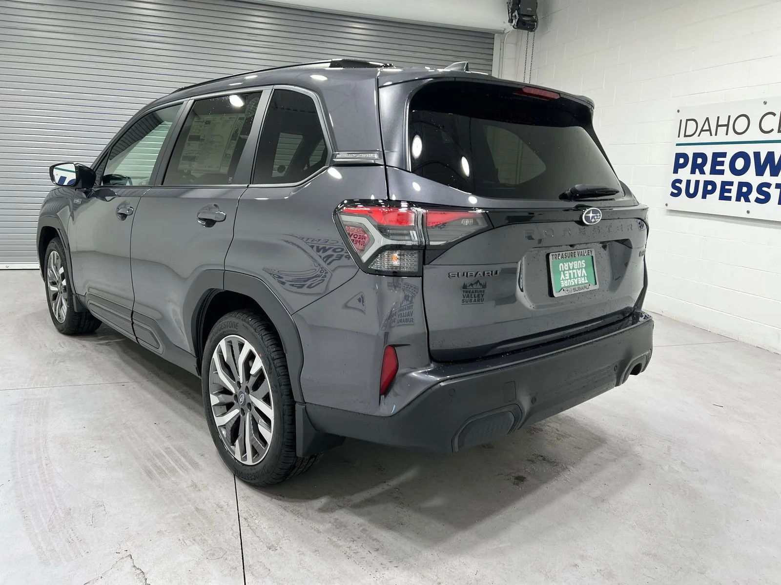 New 2026 MAGNETITE GRAY METALLIC Subaru Touring Hybrid image 6