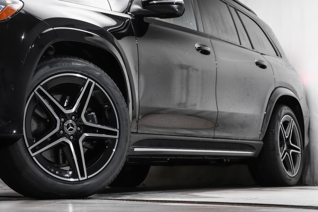 New 2026 Black Mercedes-Benz GLS 450 image 46