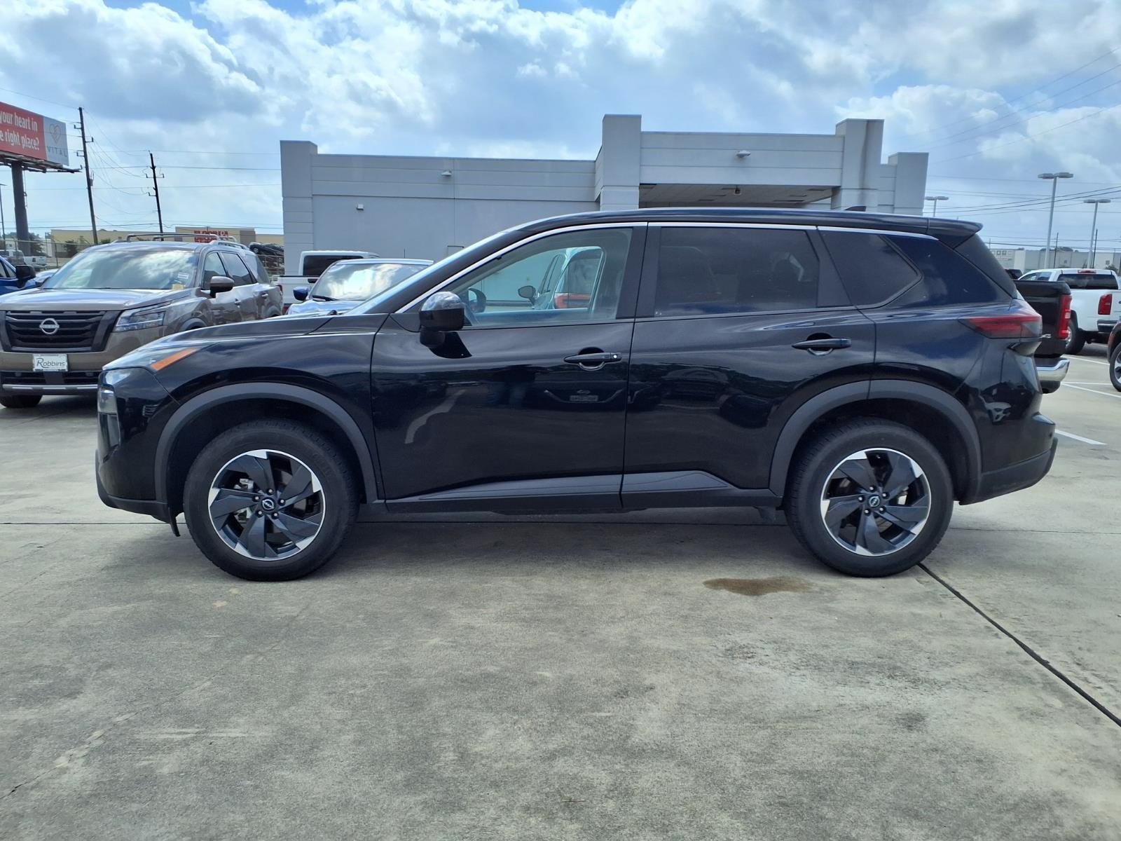 2024 Nissan Rogue SV Black at Robbins Nissan