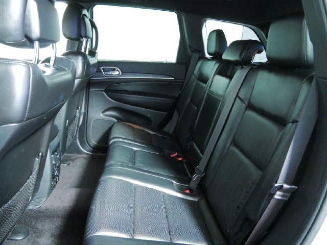 Used 2019 White Jeep Limited image 19